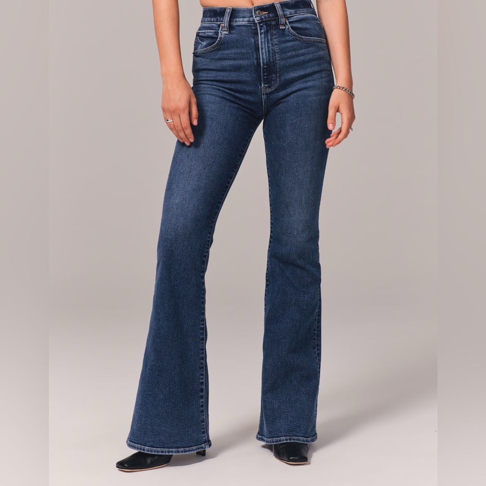 Abercrombie & Fitch The Flare High Rise Curve Love Jeans size 26/2R